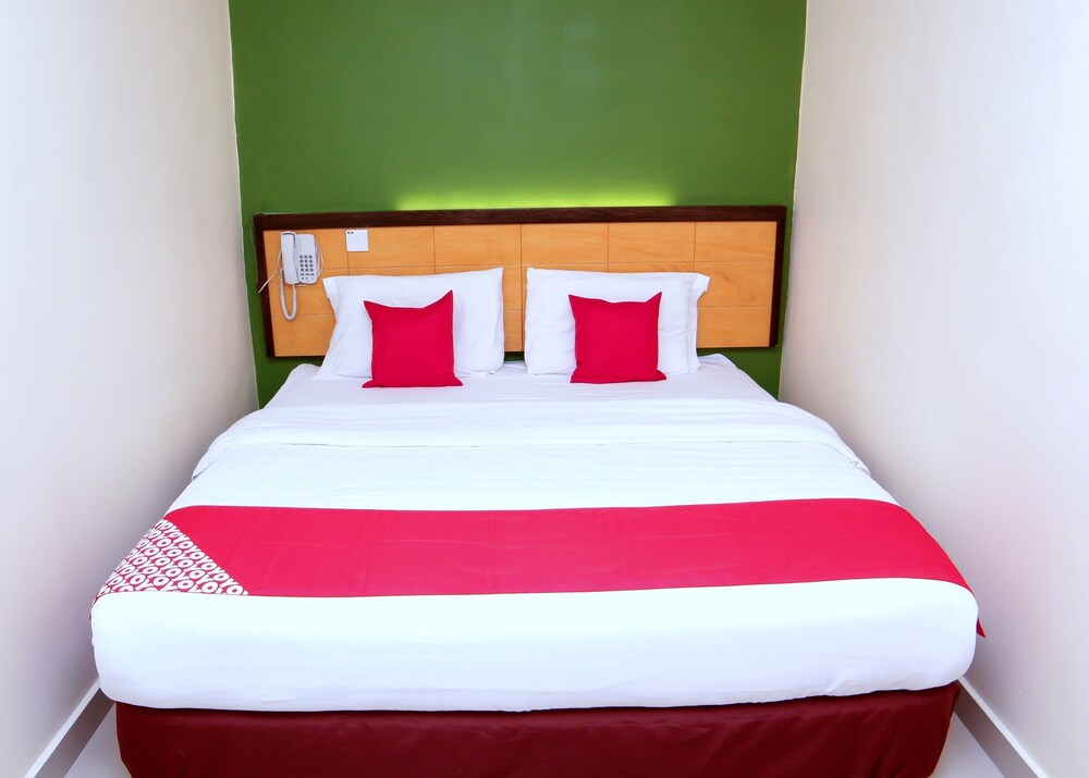 Oyo 44054 Holiday Mansion Inn in Sibu, Malaysia
