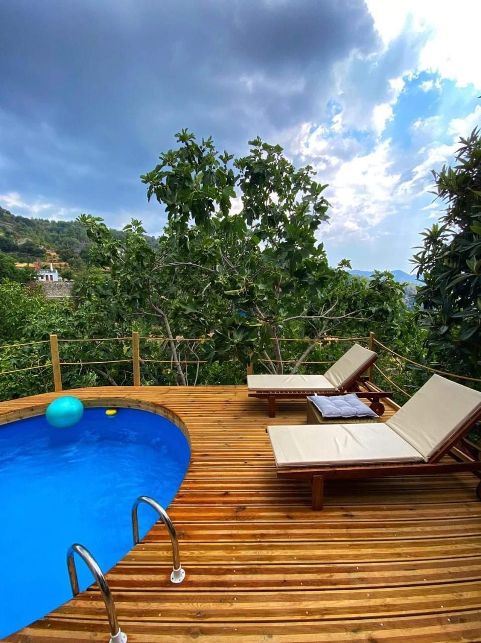 Aprosmeno Jacuzzi House 3 with Private Pool
