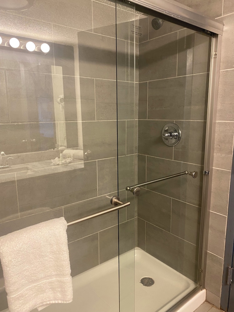 Hotel 10 Extended Stay - photo 26