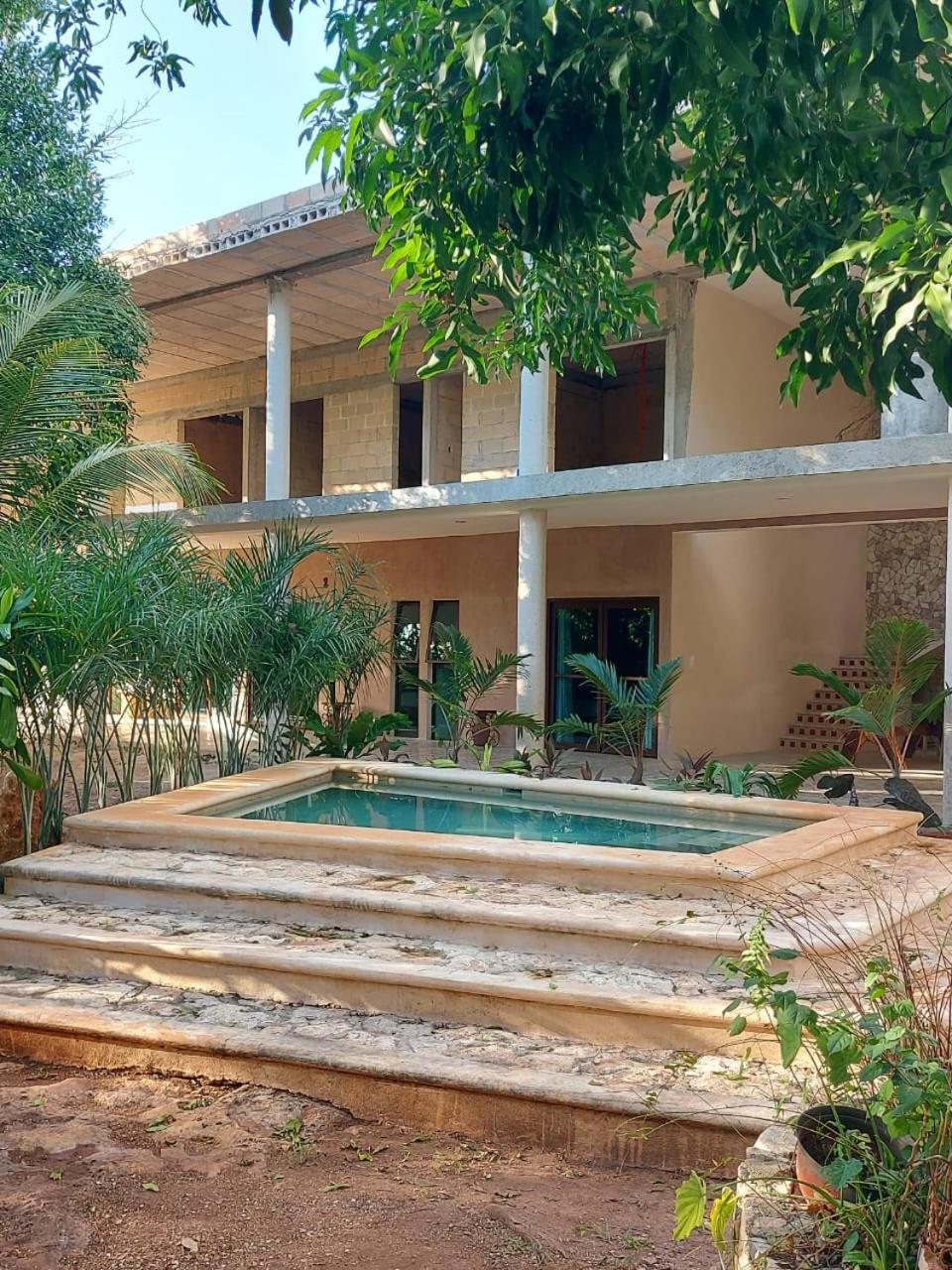 Kuun Beek hotel y centro holistico in Valladolid, Mexico