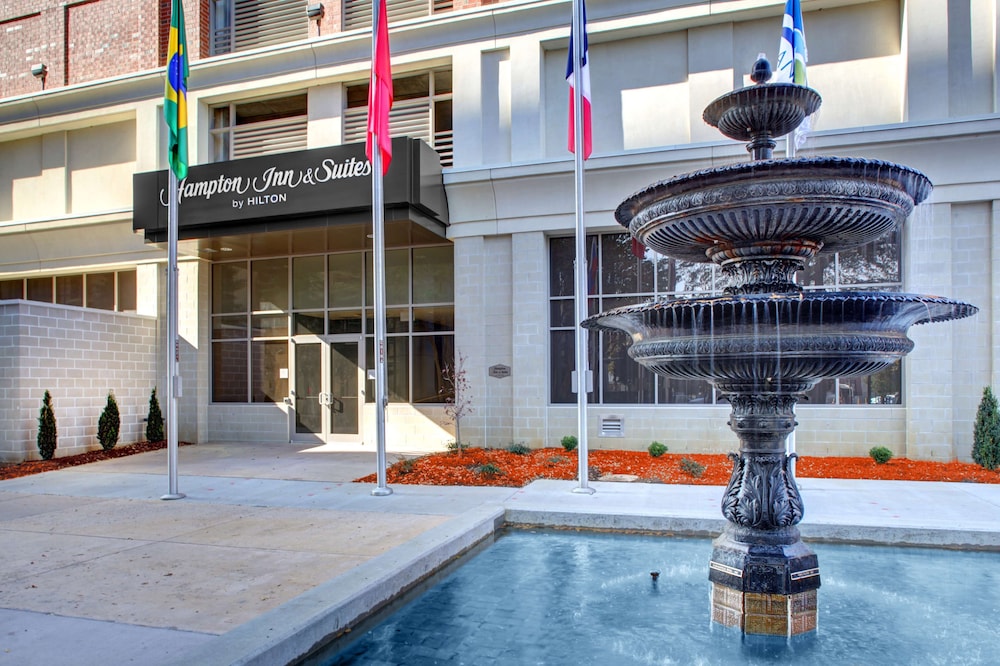 Hampton Inn & Suites Roanoke Downtown - photo 45