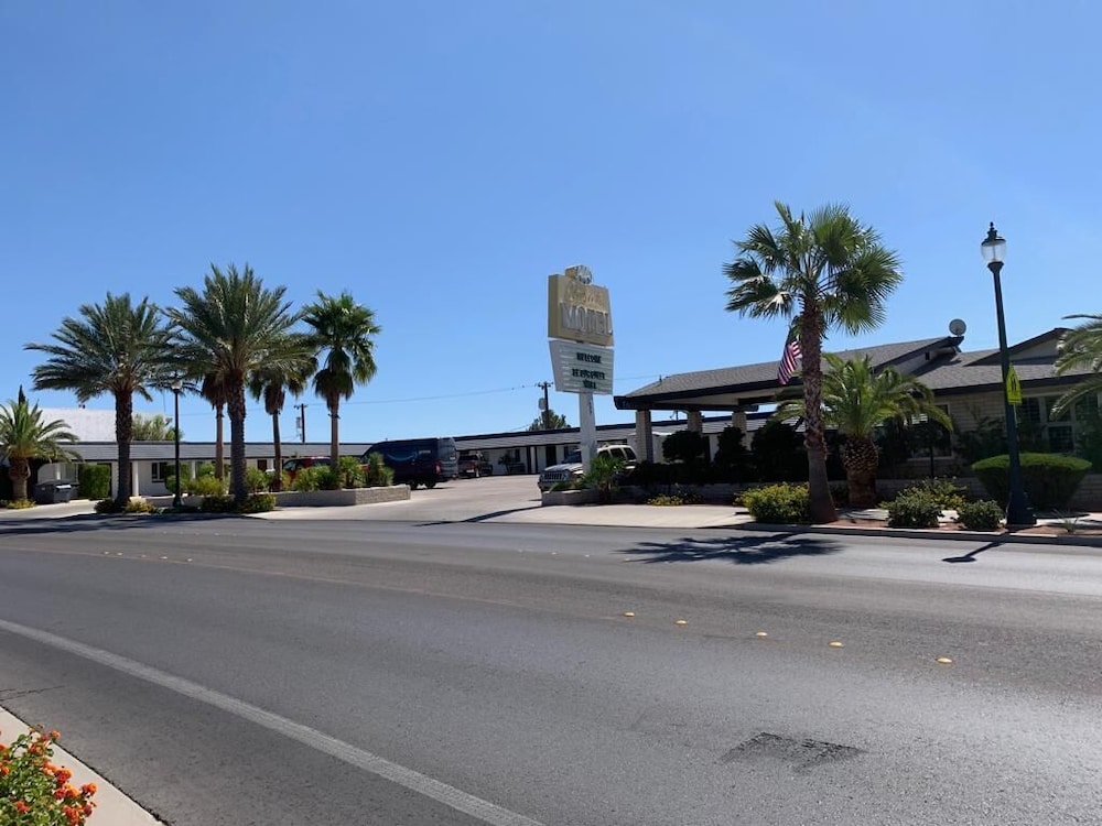 The Sands Motel - photo 43