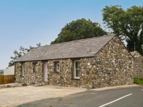 Old Shop Cottage — 4-Star Luxury Hotel in Limavady, United Kingdom