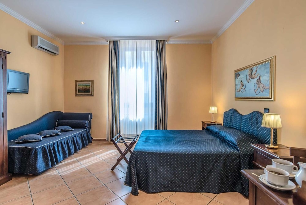 Hotel Caracciolo - last minute hotel in Rome