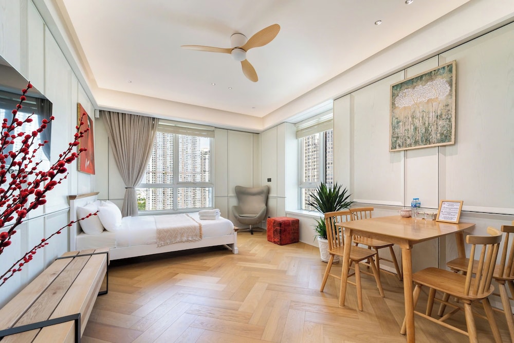 Apartment The Manor 2 Studio River View Near Landmark 81 Free Pool Access — 4-Star Luxury Hotel in Ho Chi Minh City, Vietnam