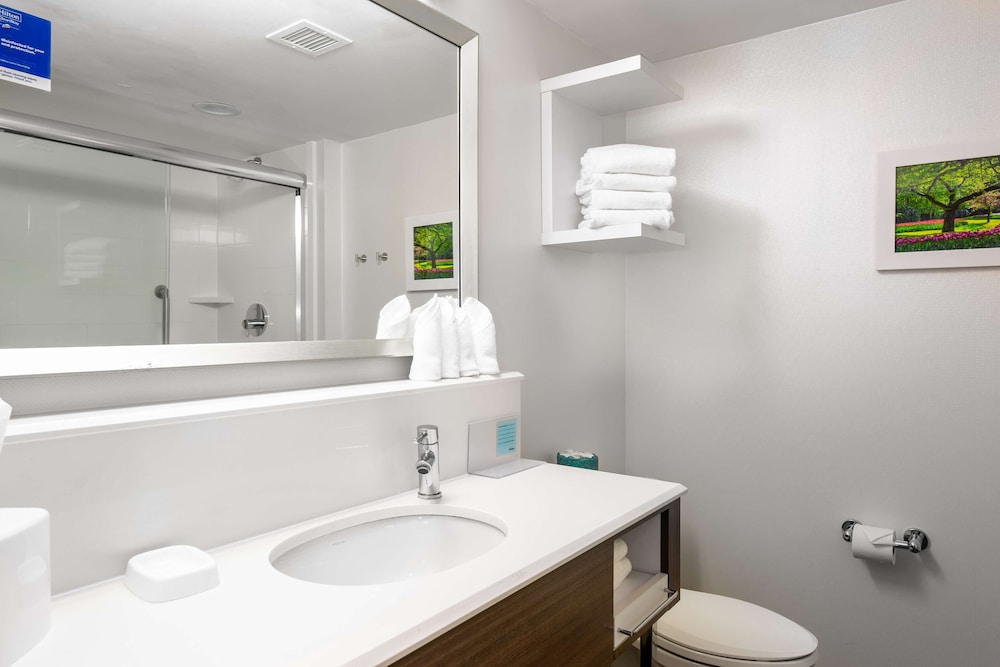 Hampton Inn Columbia I 26 Harbison Blvd. - photo 62