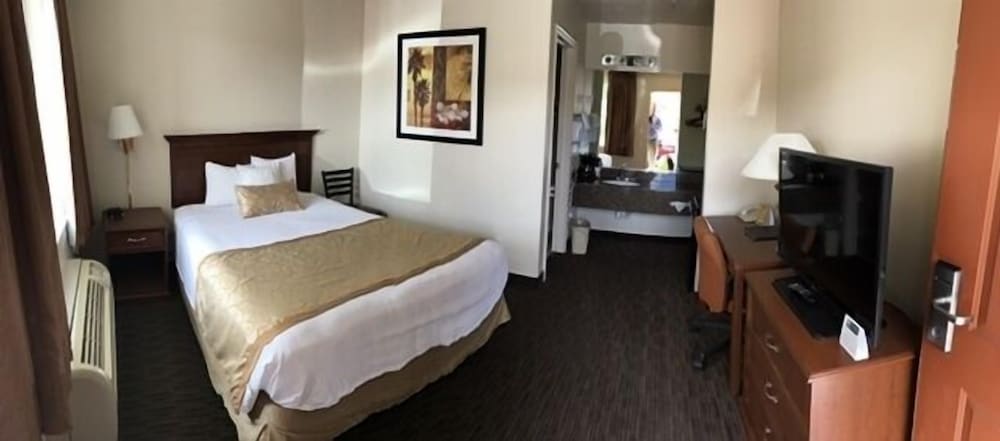St. George Inn & Suites - photo 31