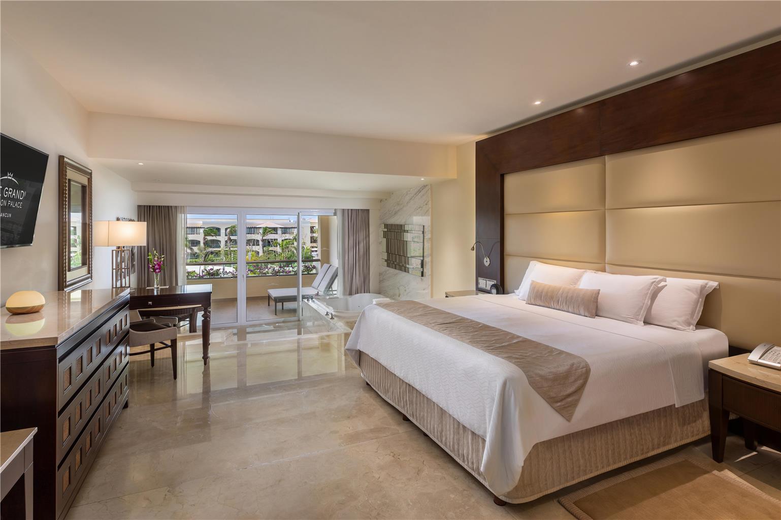 Family Deluxe One Bed