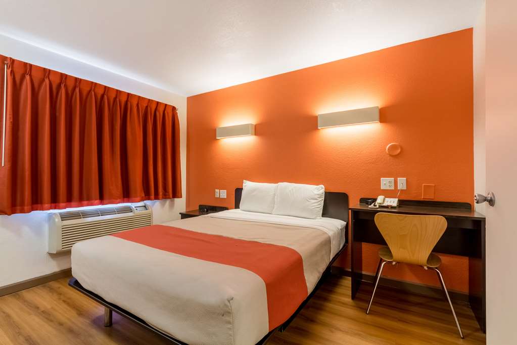 Motel 6 Garland TX Dallas - photo 14