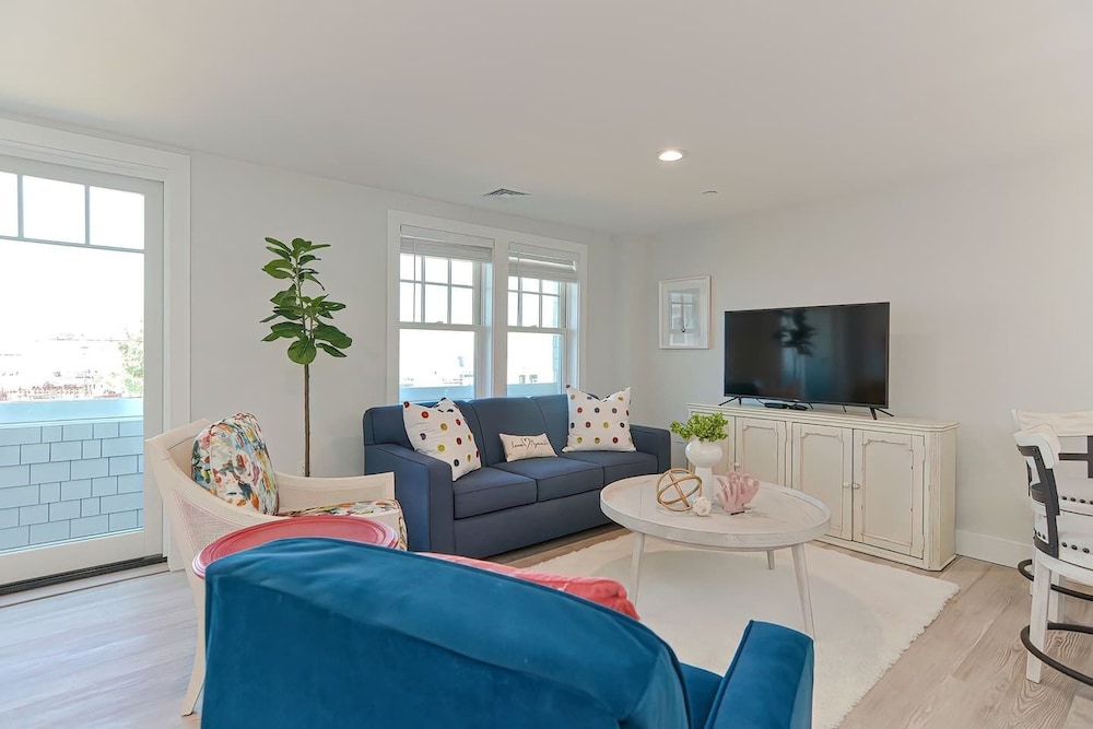 Harbourtown Suites - photo 69