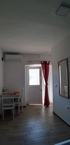 Rooms Lami