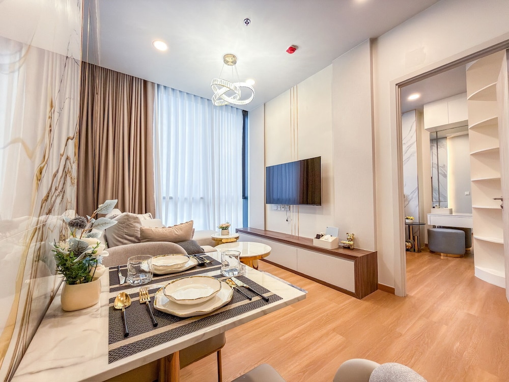 New City Condo in Central of Bangkok Siam Paragon Central World