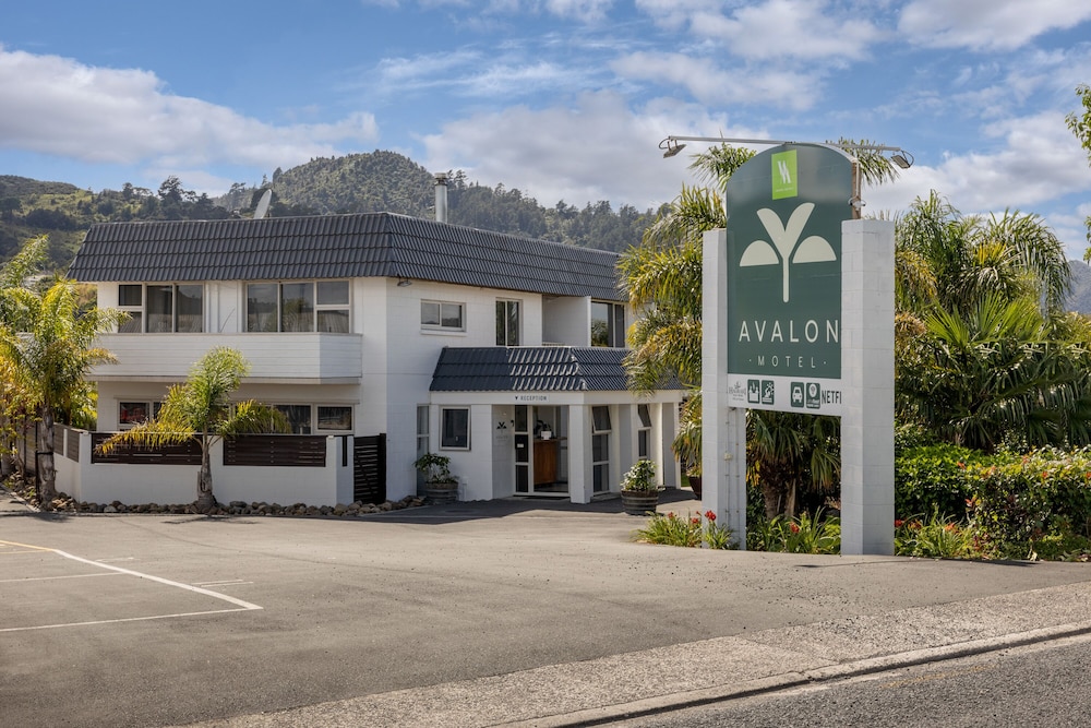 Avalon Motel - carbon neutral hotel in Thames