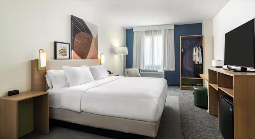 Spark by Hilton Artesia - photo 15