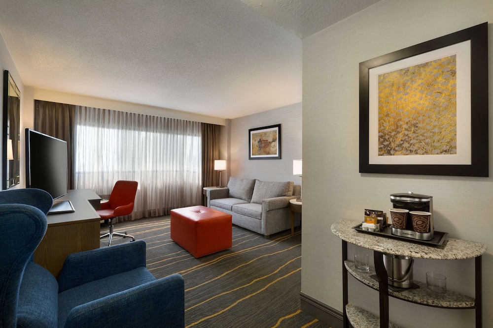 DoubleTree by Hilton Hotel Albuquerque - photo 15