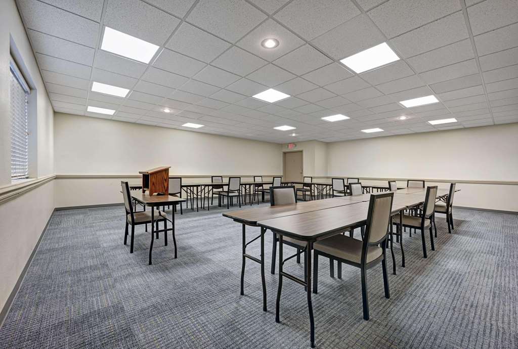 Country Inn & Suites by Radisson Pierre SD - photo 13