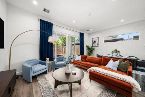 3Bd Sleeps 10 Bbq & Outdoor Movie Near Dt in Houston, United States