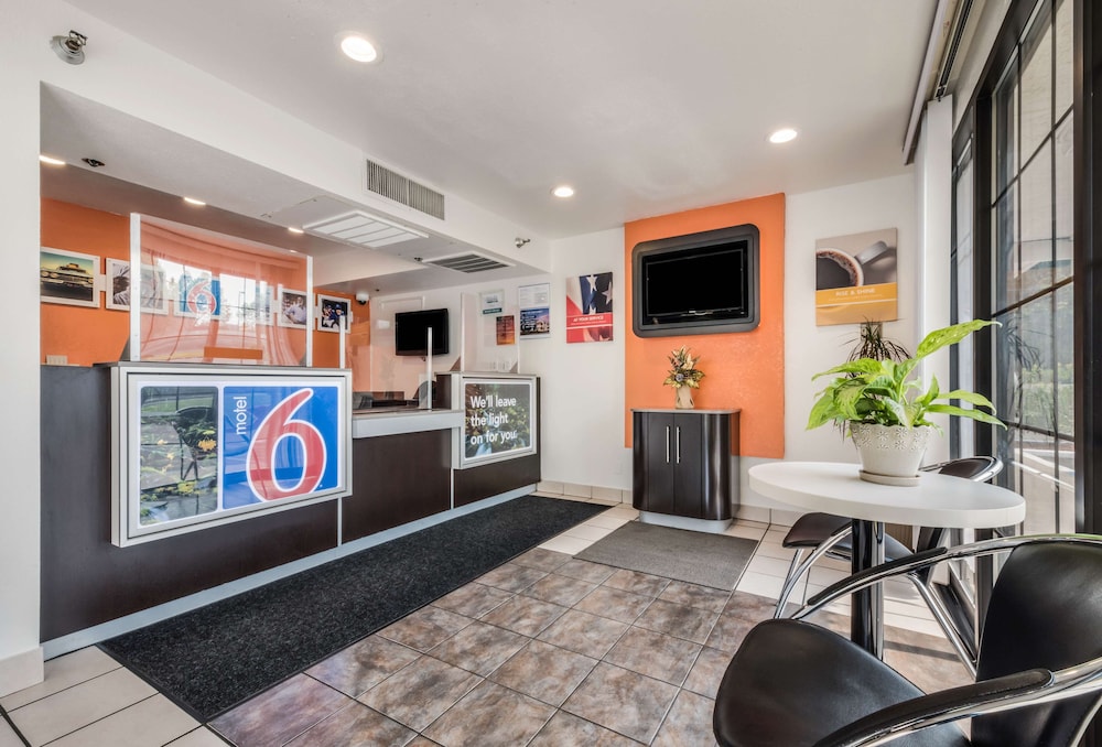 Super 8 by Wyndham Petaluma - photo 20