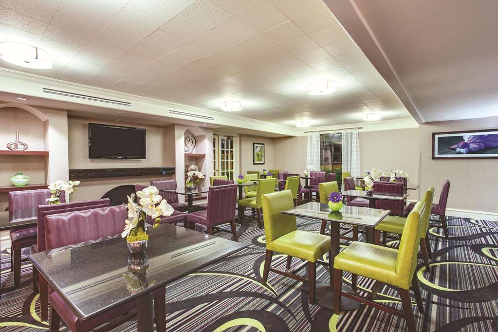 Days Inn by Wyndham Gainesville University I 75 - photo 7