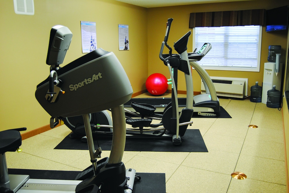 Microtel Inn By Wyndham Mineral Wells Parkersburg - photo 12