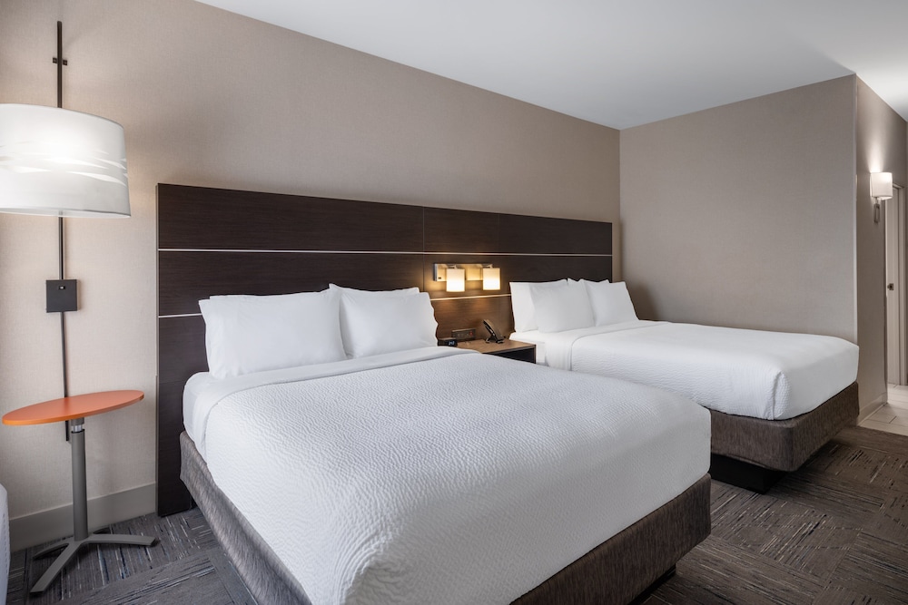 Holiday Inn Express Corydon by IHG - photo 12