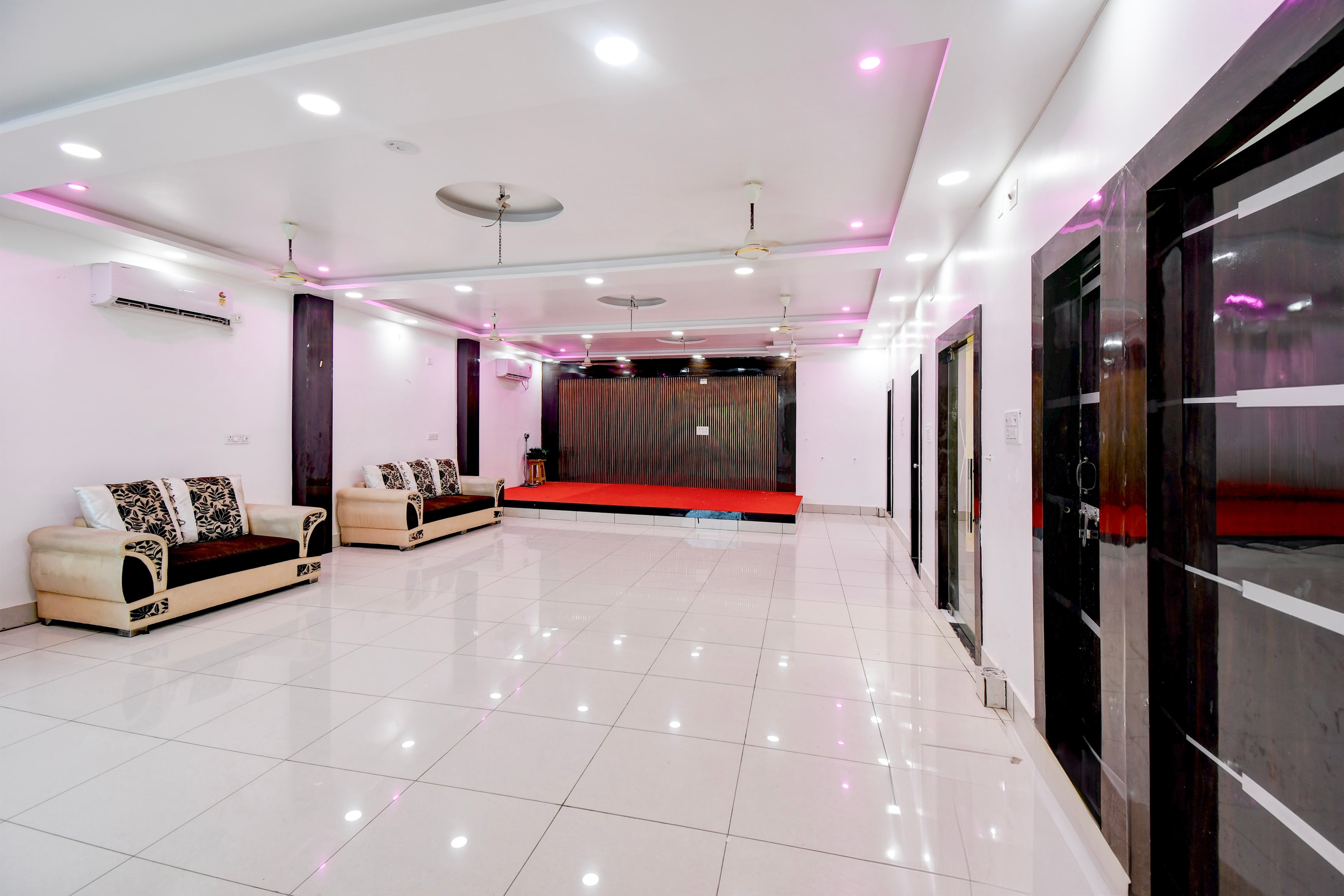 Super Hotel O Magadh Guest House — hotel near Gaya Airport