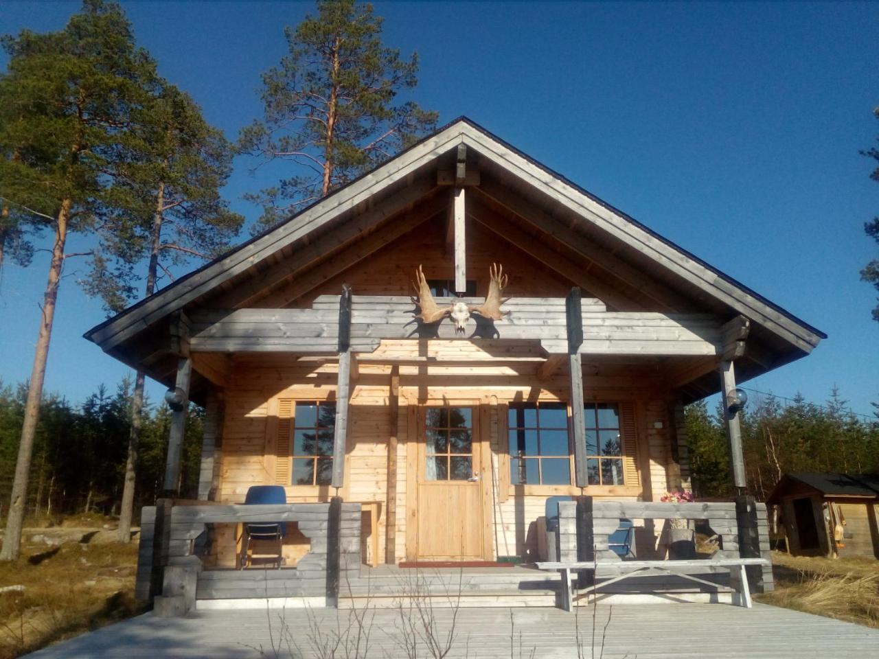 Tarinatupa Simojärvi in Ranua, Finland