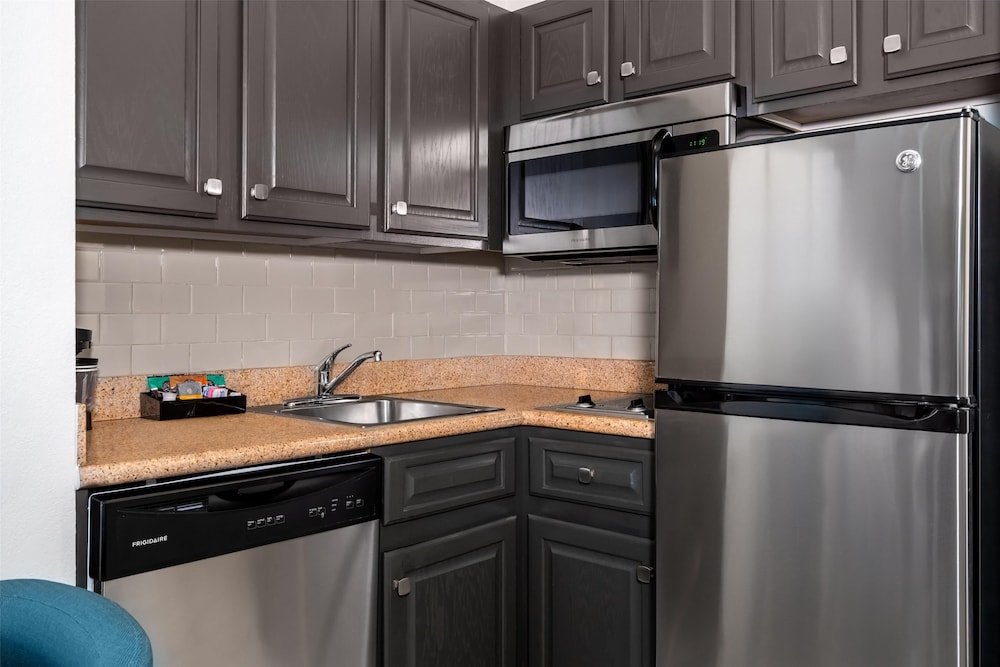 Homewood Suites by Hilton Eatontown - photo 15