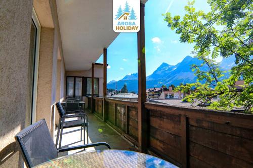 Haus Haldahus by Arosa Holiday — 4-Star Luxury Hotel in Arosa, Switzerland
