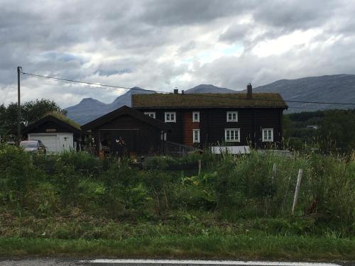 Hyggelig lite bosted ved sjøen nær sentrum i Valnesfjord — 4-Star Luxury Hotel in Fauske, Norway