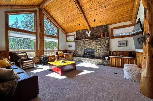 Sunriver Adventure Nest in Sunriver, United States