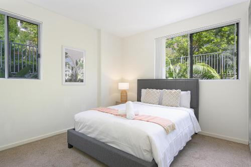Castle HIll Sweet Modern 3BR Apt with 2 Parking — 4-Star Luxury Hotel in Castle Hill, Australia