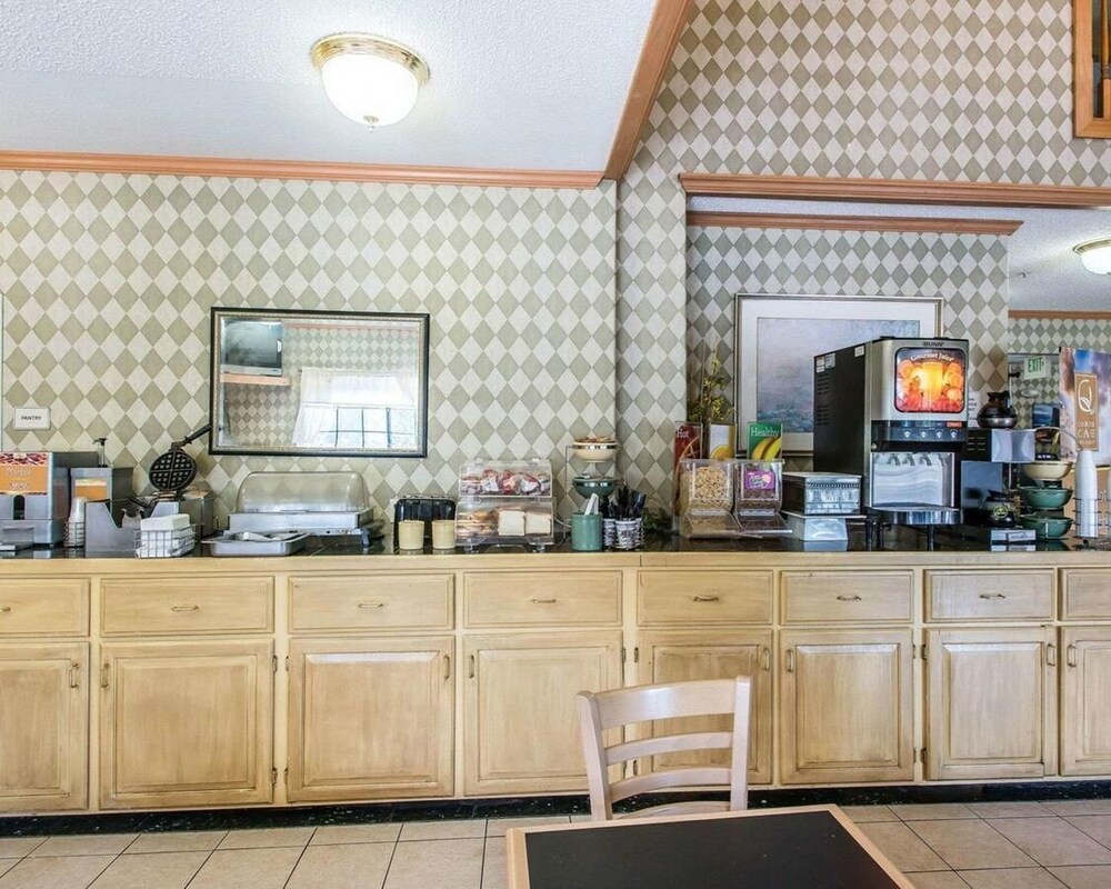 GreenTree Inn Denver Tech Center - photo 30