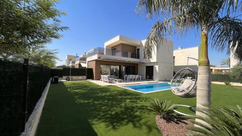 Villa With Private Pool Roda Golf Beach Resort — La Roda