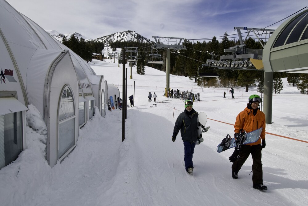 Mammoth Slopes Lodging - photo 23