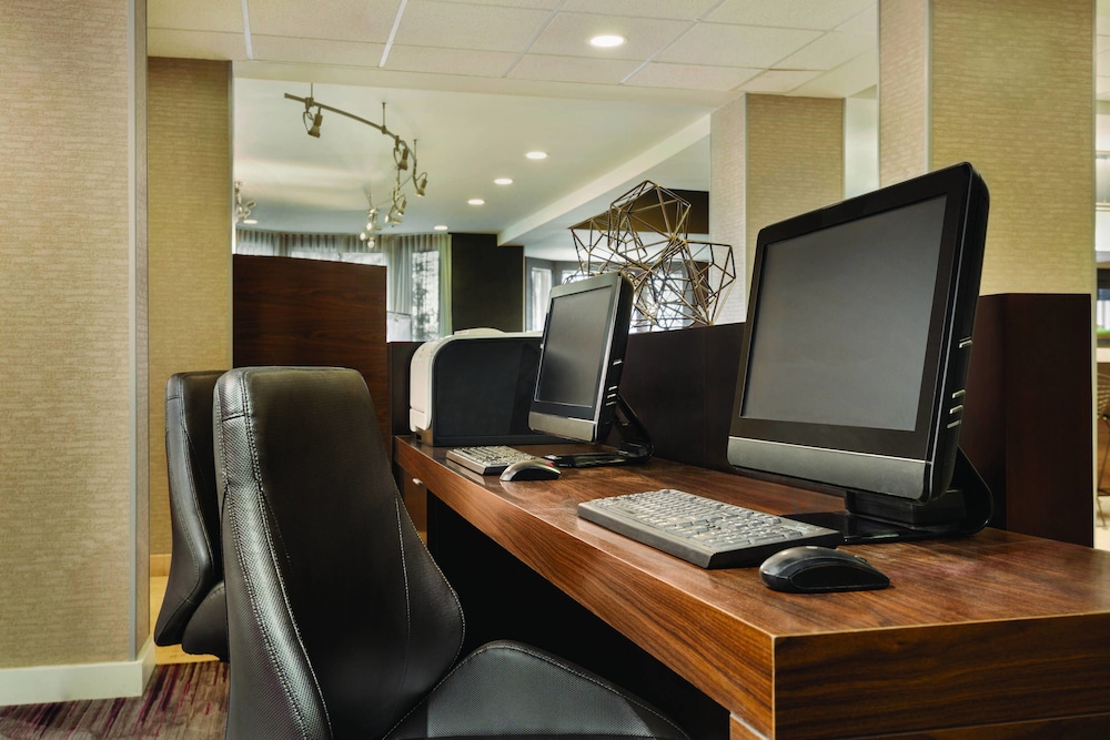 Courtyard by Marriott Topeka - photo 26