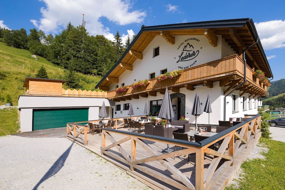Hotel Restaurant Bike&Snow Lederer in Muehlbach Am Hochkoenig, Austria