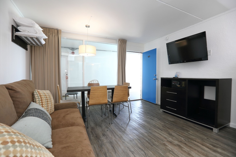 Olympic Island Beach Resort - photo 22