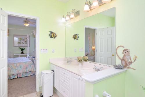 A Bit O'Heaven by Oak Island Accommodations - photo 35