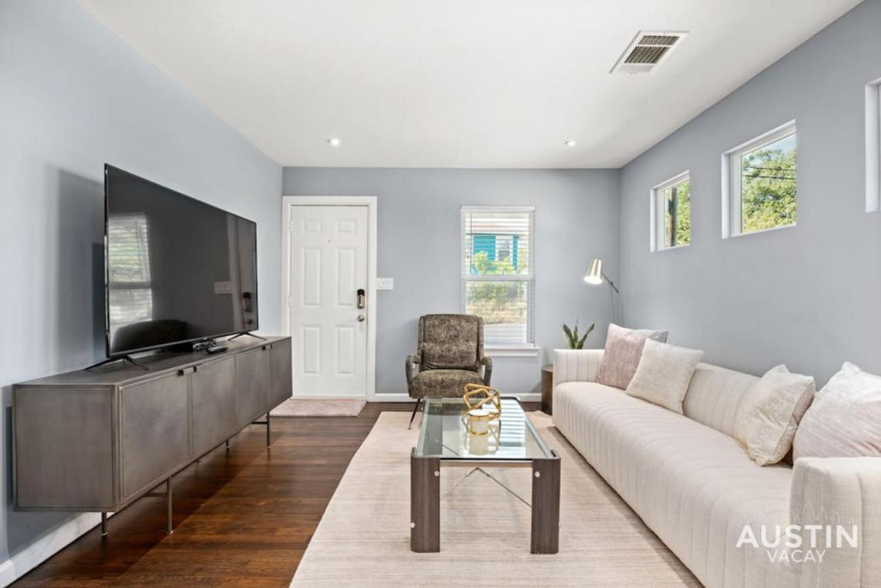 Gorgeous East Central Austin 2BD Close to Downtown in Austin, United States