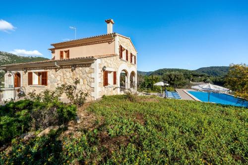 Villa Rote — 4-Star Luxury Hotel in Campanet, Spain
