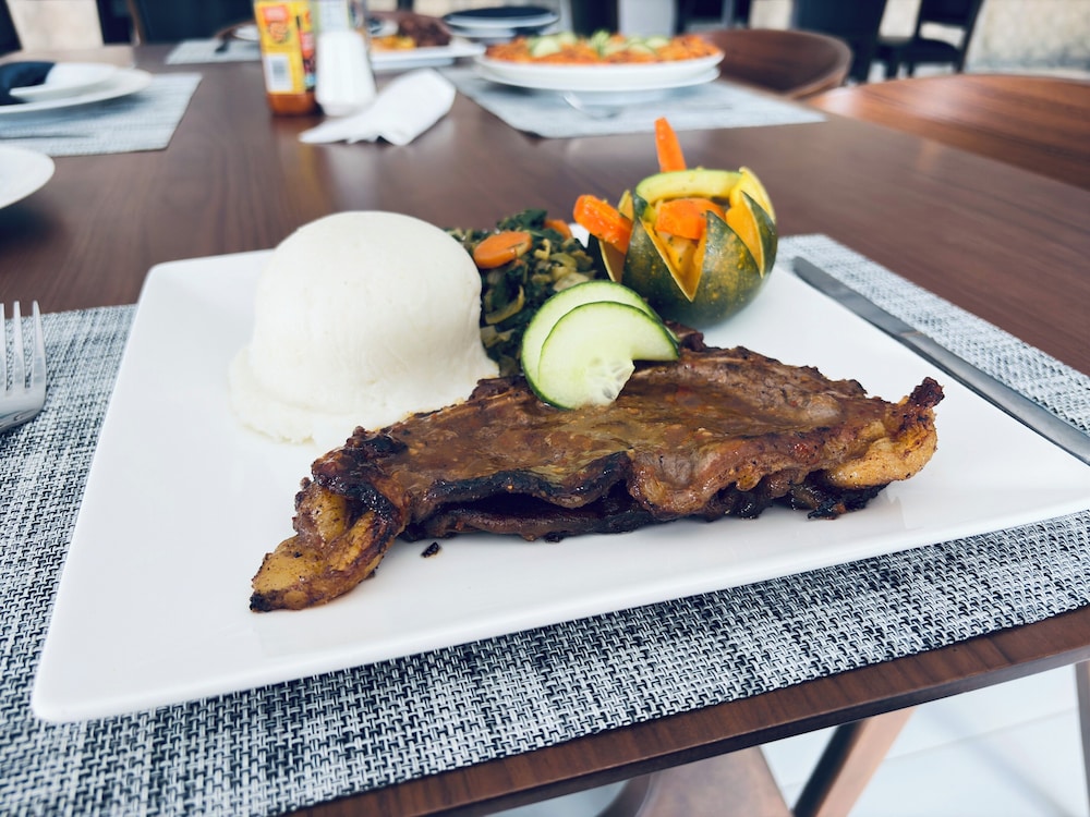 Dikukama Executive Hotel — Tshabong — photo 5