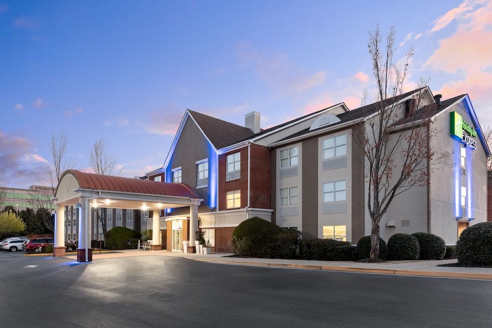 Holiday Inn Express Alpharetta Roswell by IHG — hotel in Alpharetta