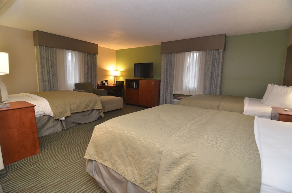 AmericInn by Wyndham Des Moines Airport - photo 17