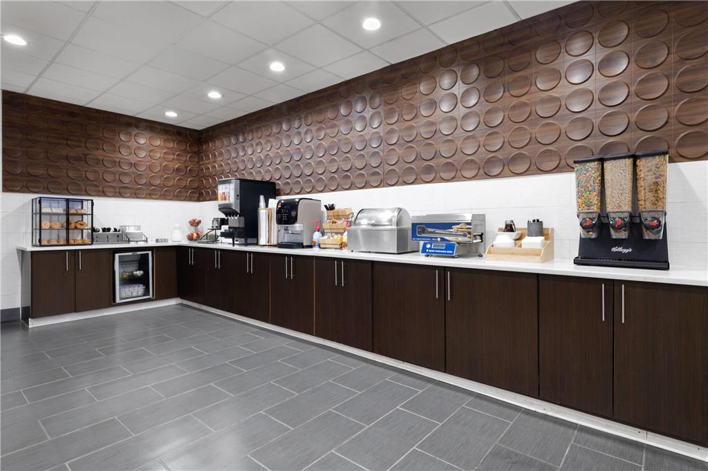 Wingate by Wyndham Savannah Gateway - photo 27