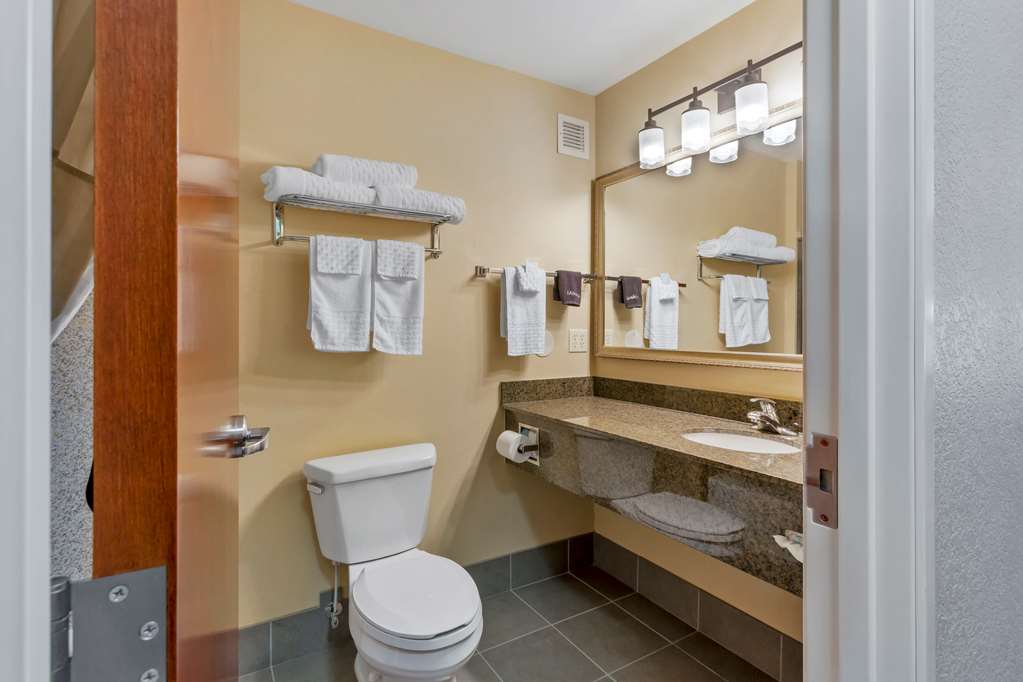 Best Western Plus Fossil Country Inn & Suites - photo 26