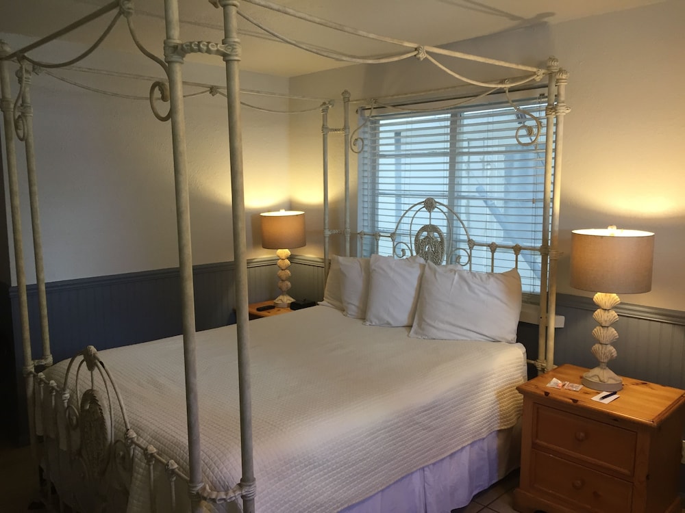 Seacrest Inn - photo 40