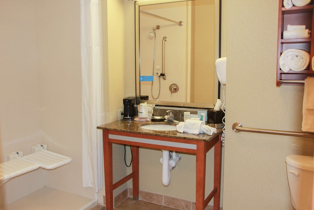 Hampton Inn & Suites Radcliff Fort Knox - photo 49