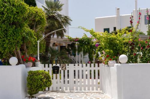 Ricos Two Bedroom House Naoussa Paros — 4-Star Luxury Hotel in Naousa, Greece
