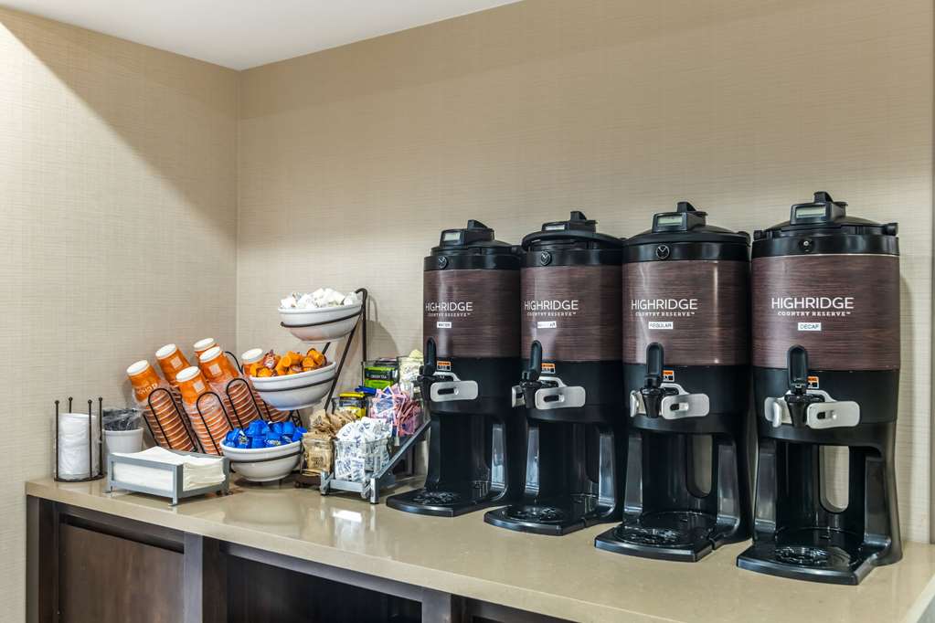 Country Inn & Suites by Radisson Atlanta Airport South GA - photo 40